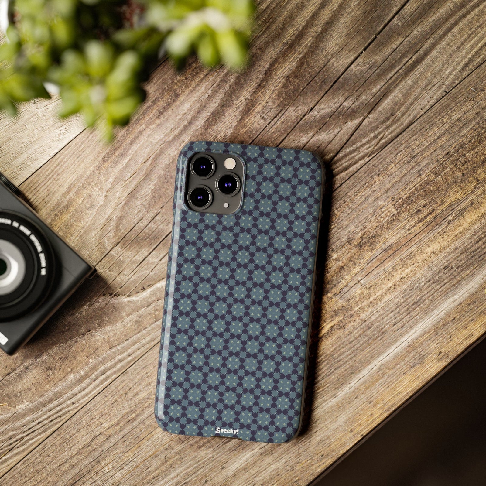 Blue Geometric Bliss – Slim iPhone Case